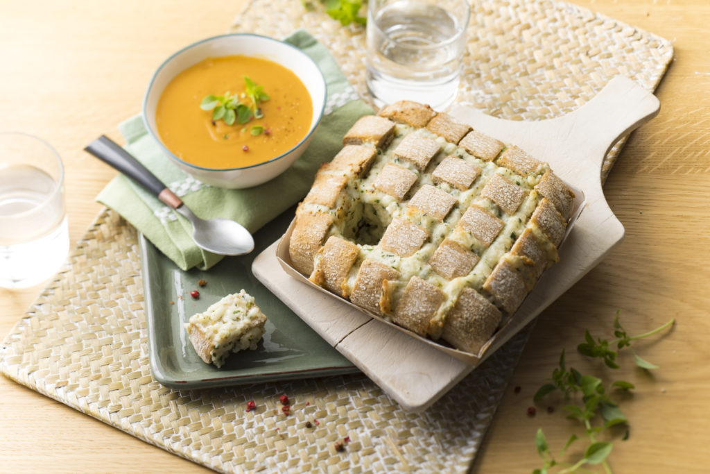 Soup with cheese bread